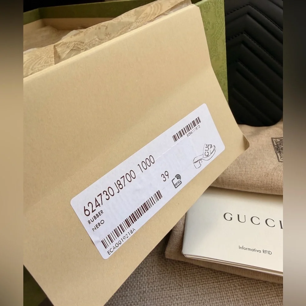 GUCCI Black Slip On Rubber Sandal Short Stack Heel EU 39